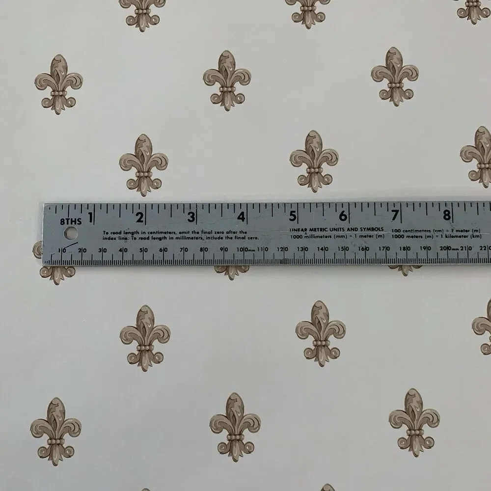 Imperial Fleur-De-lis Wallpaper Gold On Off White Background 20.5 X 11yds
